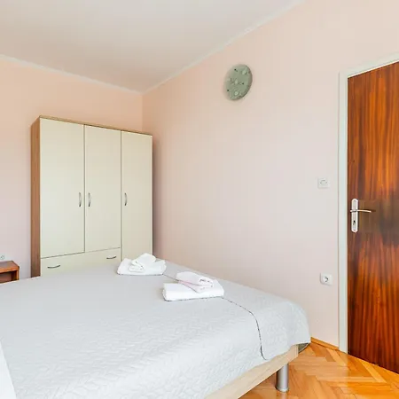 Apartments With A Parking Space Brsec, Opatija - 7796 Martina Room photo