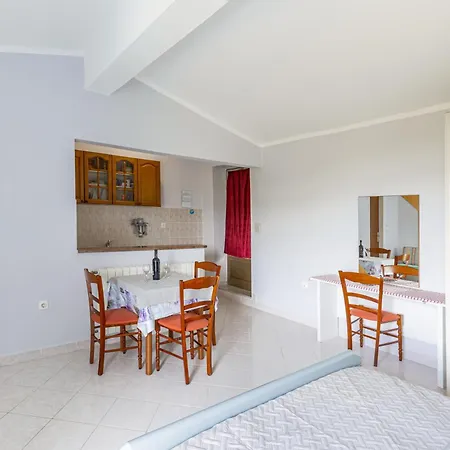 Apartments With A Parking Space Brsec, Opatija - 7796 Martina Room photo