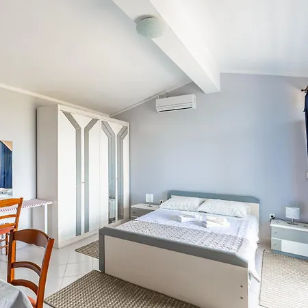 Apartments With A Parking Space Brsec, Opatija - 7796 Martina Room photo