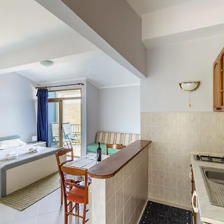 Apartments With A Parking Space Brsec, Opatija - 7796 Martina Room photo