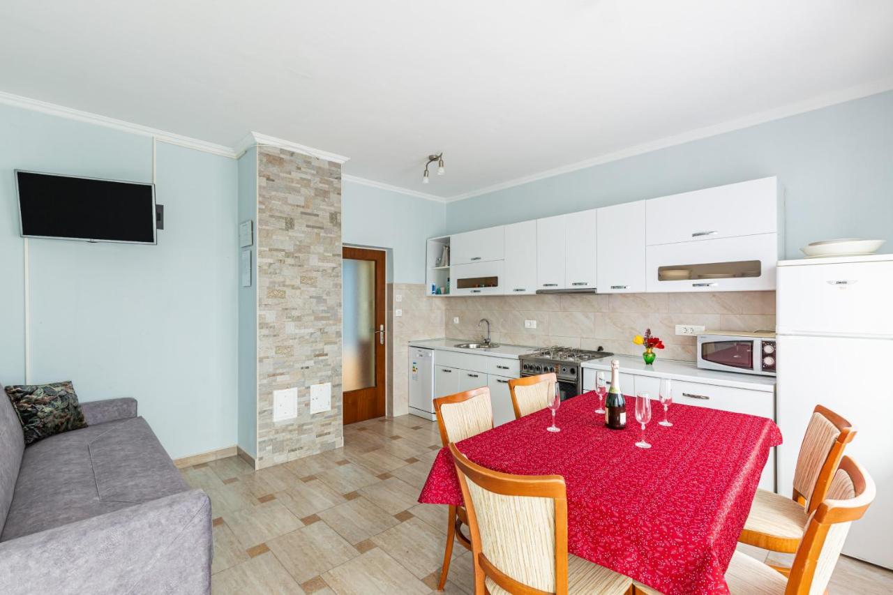 Apartment With A Parking Space Brsec, Opatija - 7796 Martina